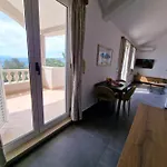 Dalmatino * Brela