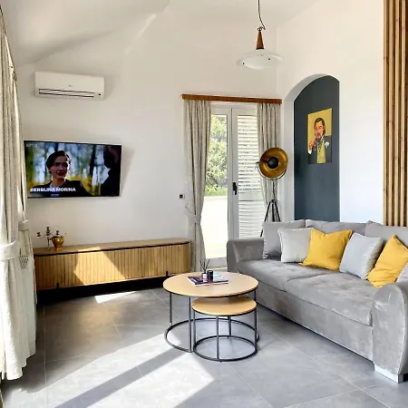 Apartment Dalmatino *