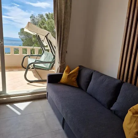 Dalmatino Apartment *