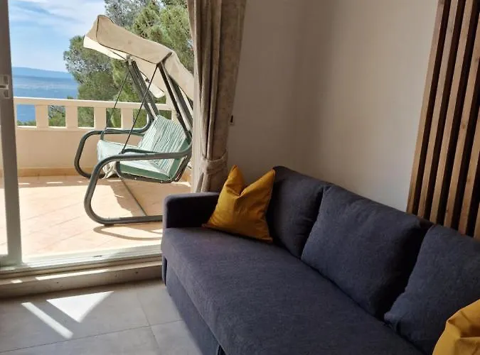 Dalmatino Apartman *