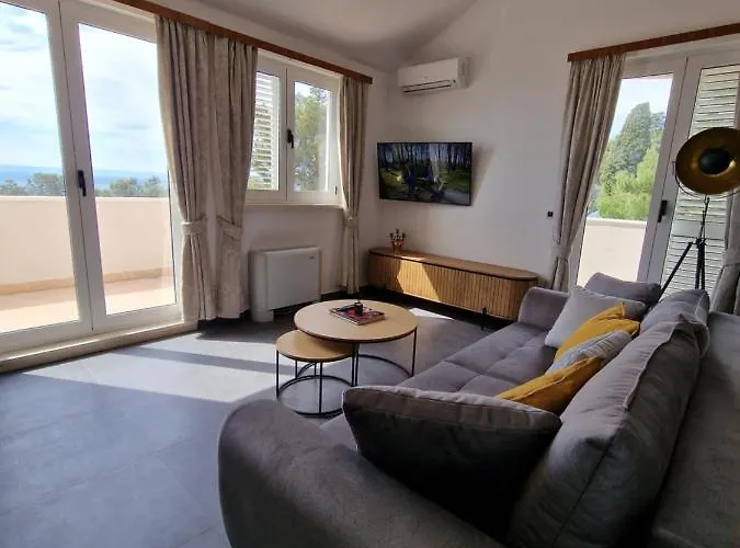 Dalmatino Apartman *