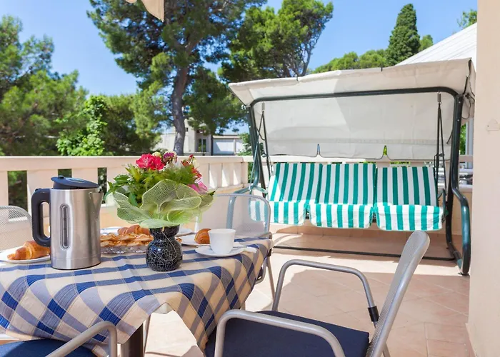 Dalmatino Apartman *