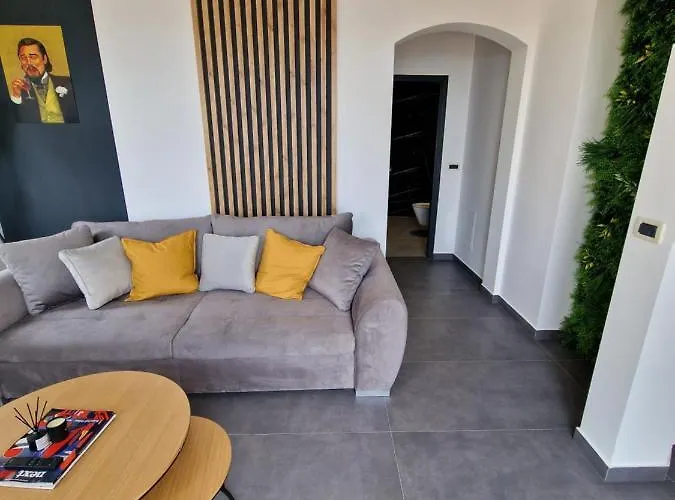 Διαμέρισμα Dalmatino *