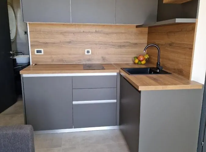 维拉达尔马蒂诺酒店 *