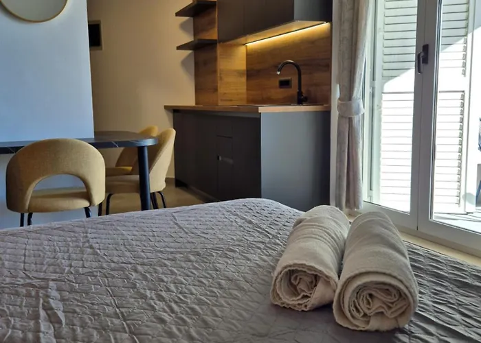 公寓 维拉达尔马蒂诺酒店 *